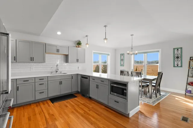 $564,000 | 1720 Carlisle Drive, St. Joseph, MI 49085