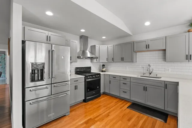 $564,000 | 1720 Carlisle Drive, St. Joseph, MI 49085