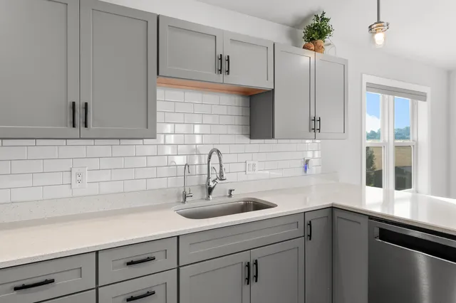 $564,000 | 1720 Carlisle Drive, St. Joseph, MI 49085