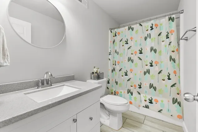 $564,000 | 1720 Carlisle Drive, St. Joseph, MI 49085