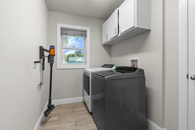 $564,000 | 1720 Carlisle Drive, St. Joseph, MI 49085