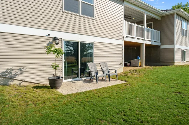 $564,000 | 1720 Carlisle Drive, St. Joseph, MI 49085