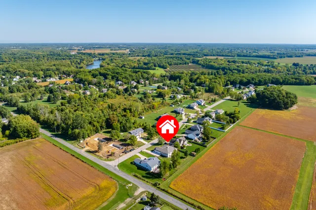 $564,000 | 1720 Carlisle Drive, St. Joseph, MI 49085