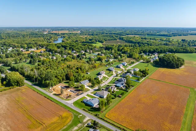 $564,000 | 1720 Carlisle Drive, St. Joseph, MI 49085