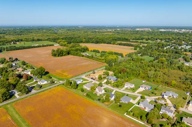 $564,000 | 1720 Carlisle Drive, St. Joseph, MI 49085