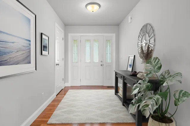 $564,000 | 1720 Carlisle Drive, St. Joseph, MI 49085