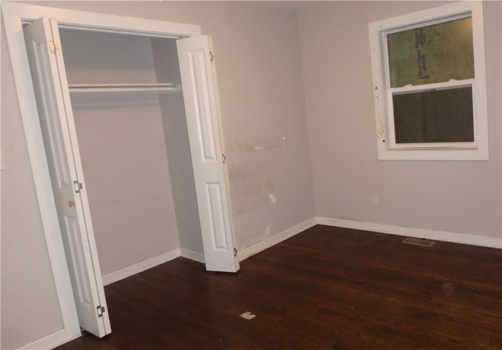 7332 Parallel Parkway Kansas City, KS 66112 - Photo 12 of 22