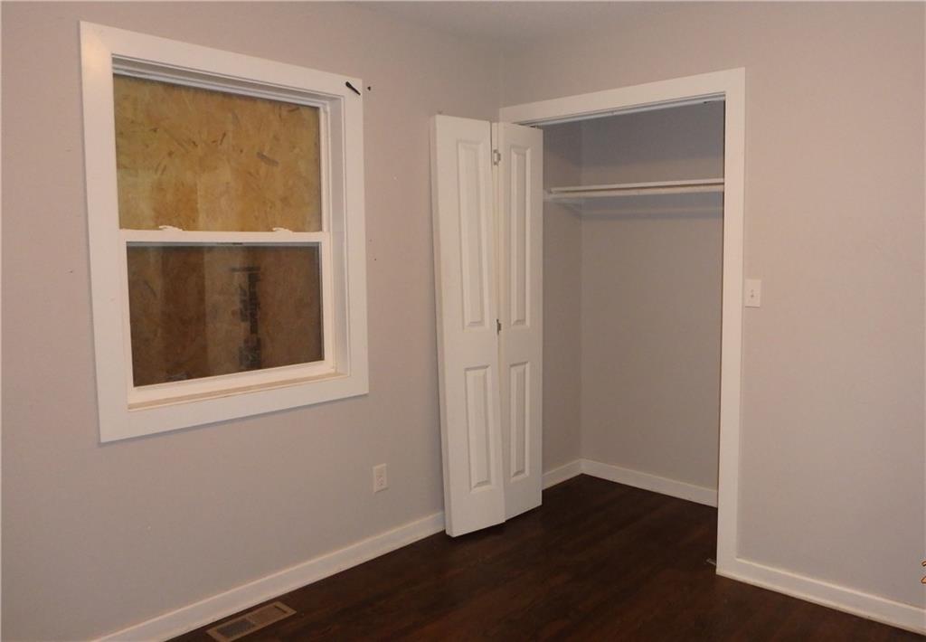 7332 Parallel Parkway Kansas City, KS 66112 - Photo 14 of 22