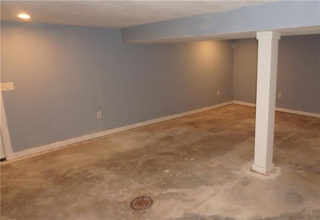 7332 Parallel Parkway Kansas City, KS 66112 - Photo 16 of 22