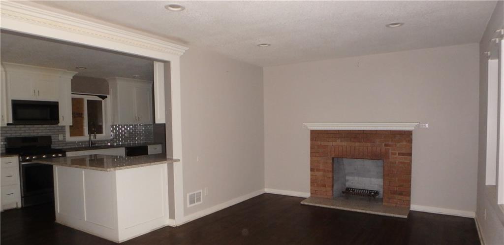 7332 Parallel Parkway Kansas City, KS 66112 - Photo 3 of 22