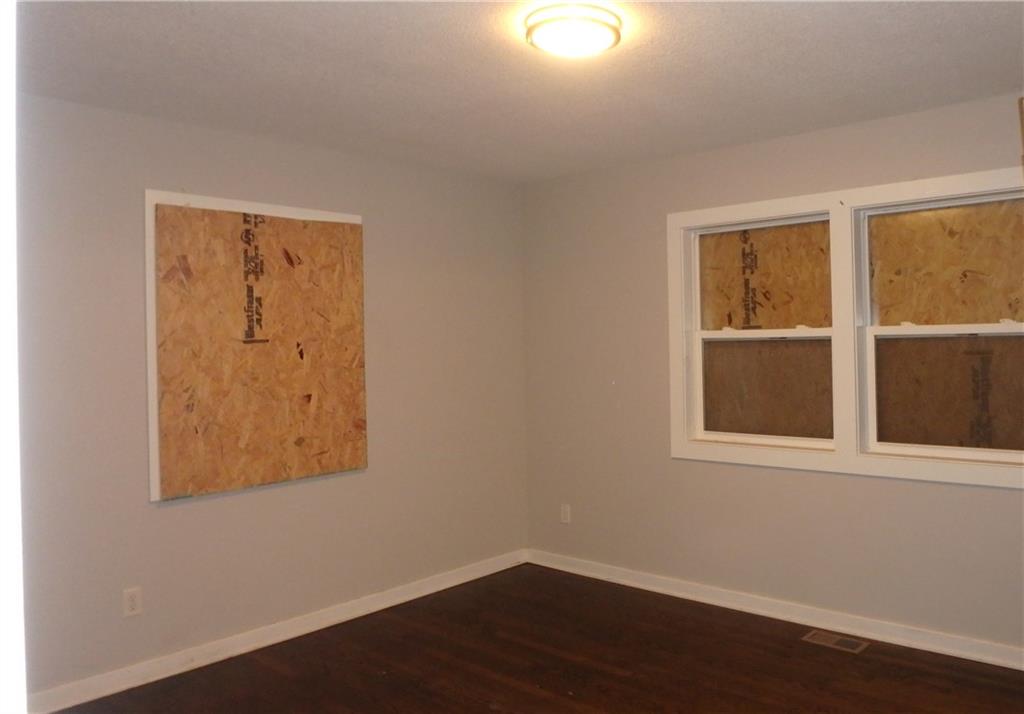 7332 Parallel Parkway Kansas City, KS 66112 - Photo 10 of 22