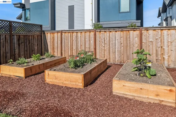 $749,000 | 2431 Linden Street, Oakland, CA 94607