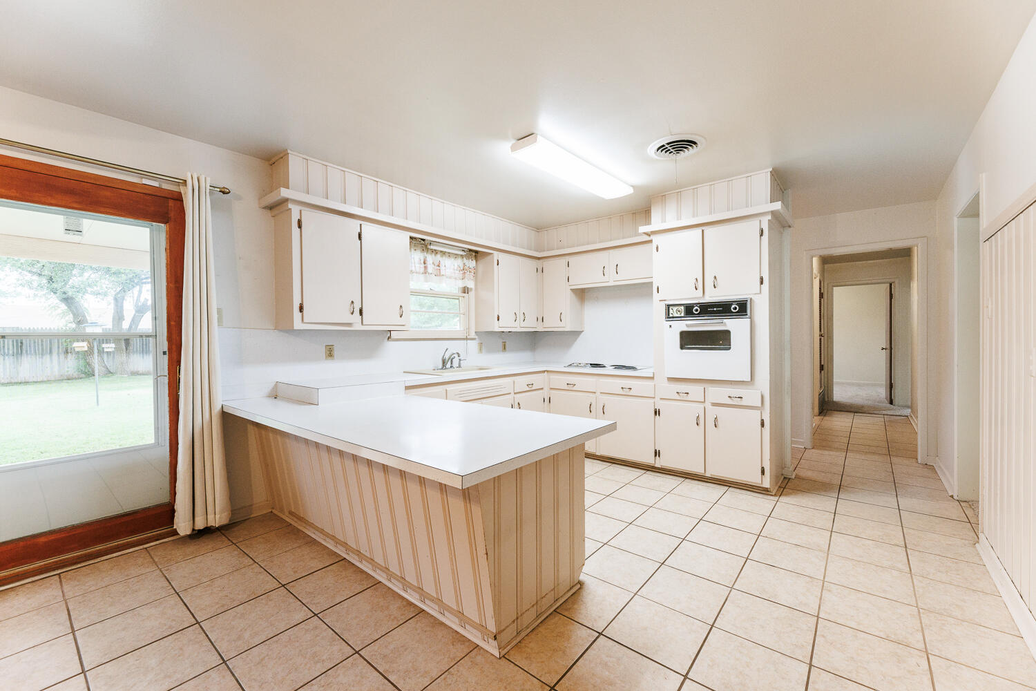 5220 7th Street Lubbock, TX 79416 - Photo 11 of 34 Kitchen