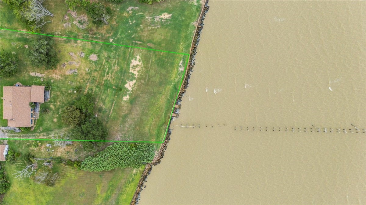 11910 Cedar Gully Road Beach City, TX 77523 - Photo 15 of 50 a view of a garden