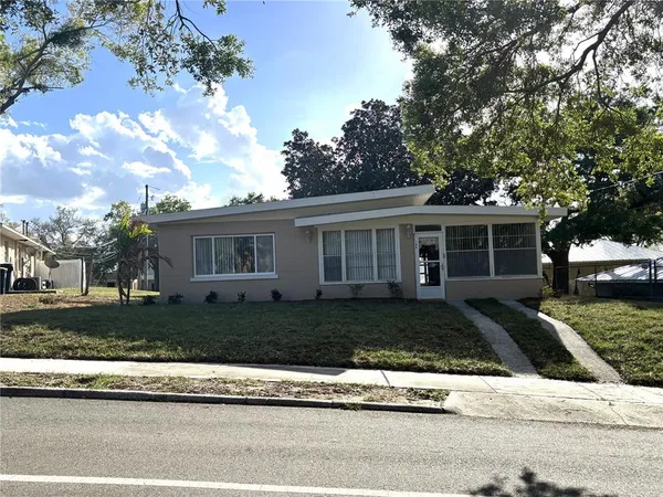 $1,775 | 106 North Prado Avenue, Auburndale, FL 33823