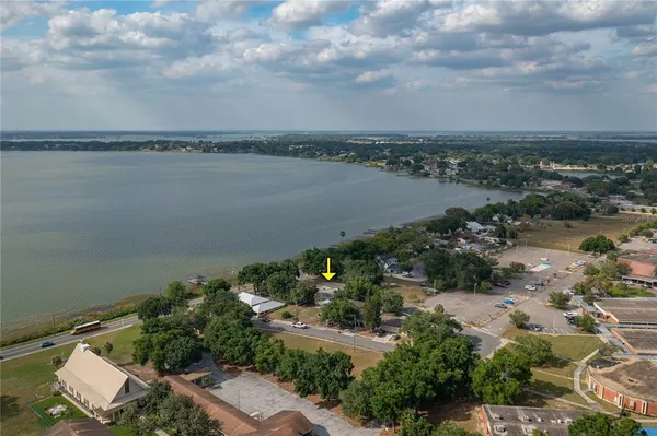 a view of a lake with houses
