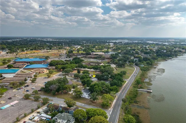 $1,825 | 106 North Prado Avenue, Auburndale, FL 33823