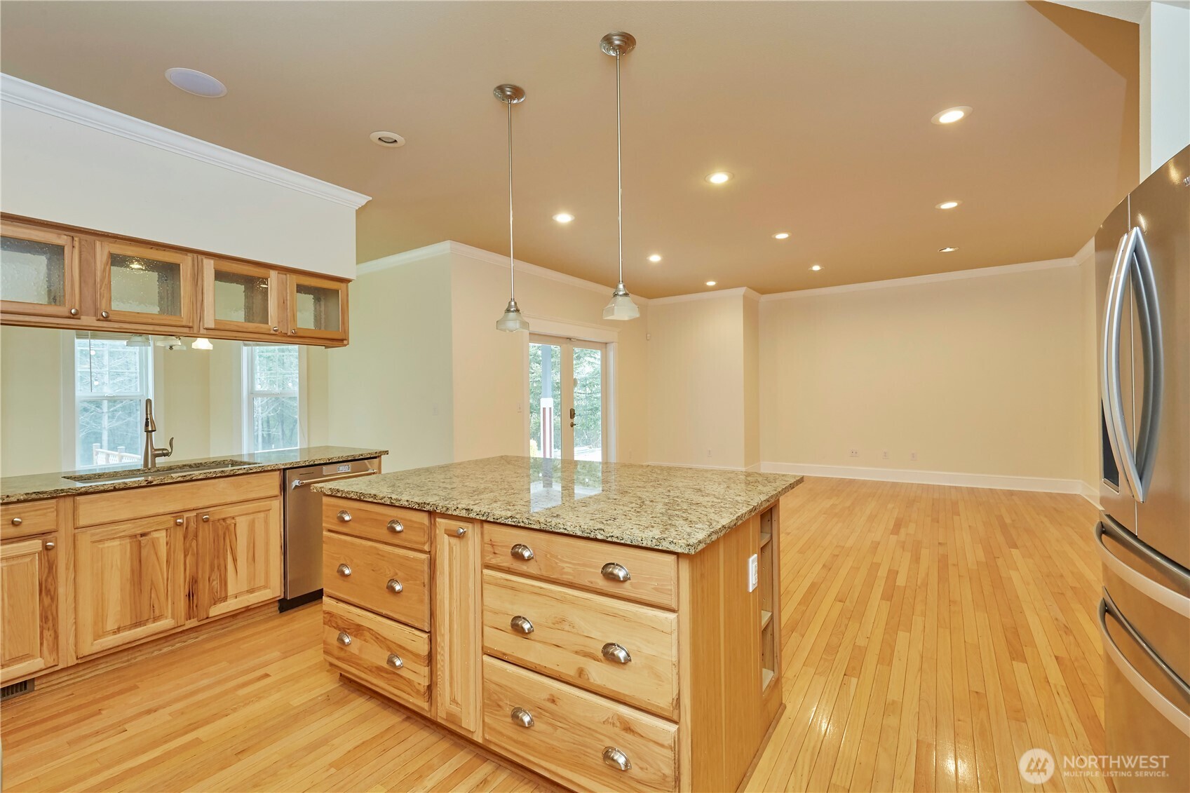 4909 Southwest Old Clifton Road Port Orchard, WA 98367 - Photo 14 of 40