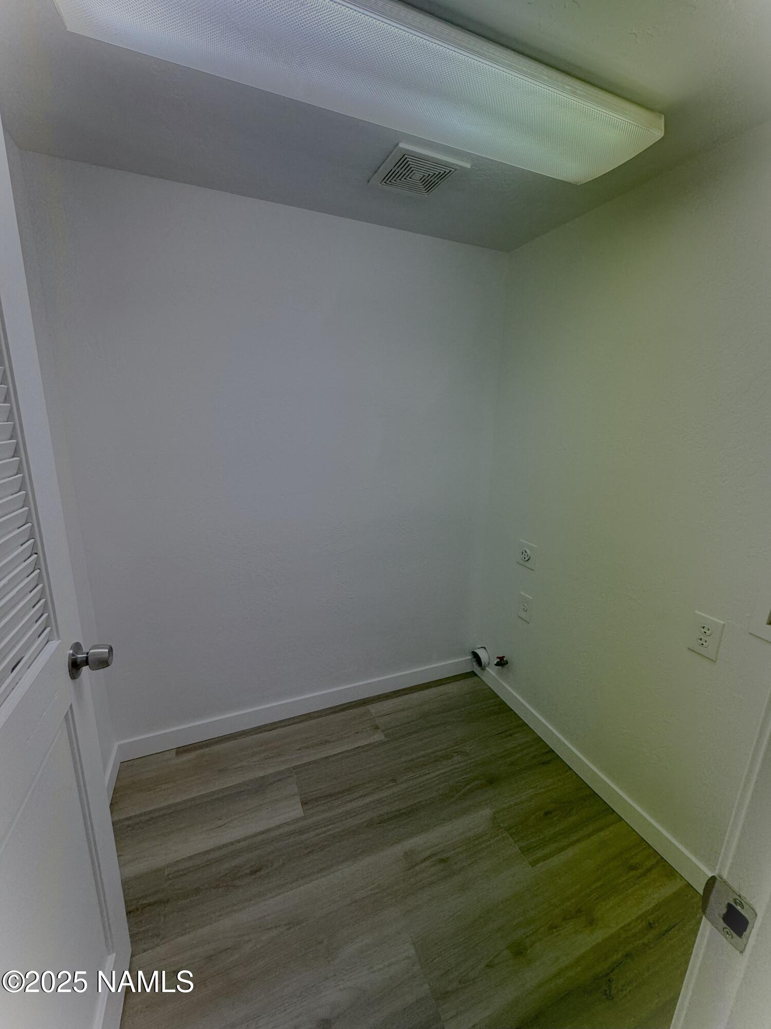 1807 North Main Street Flagstaff, AZ 86004 - Photo 15 of 26 a view of small space