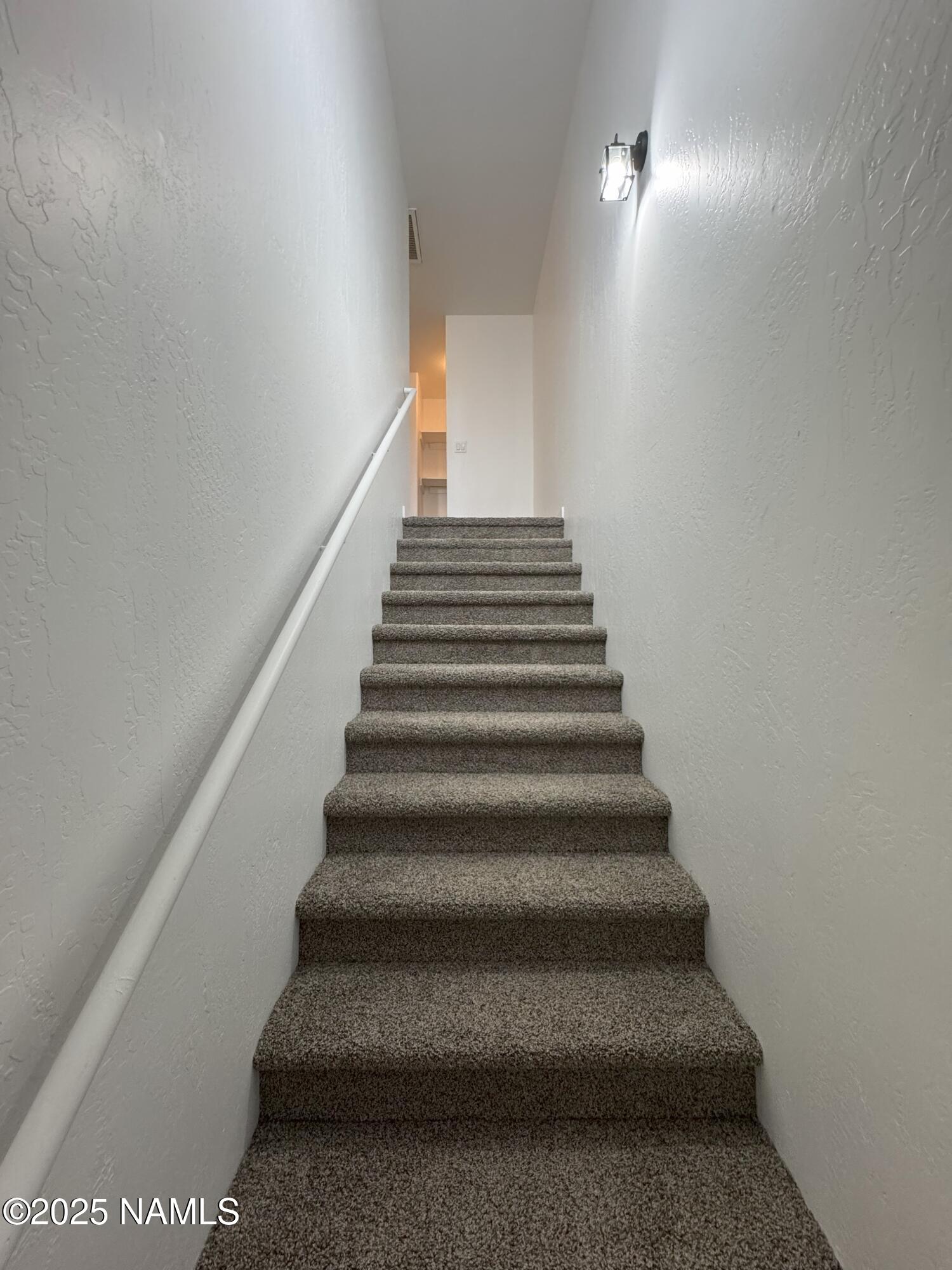 1807 North Main Street Flagstaff, AZ 86004 - Photo 16 of 26 a view of entryway