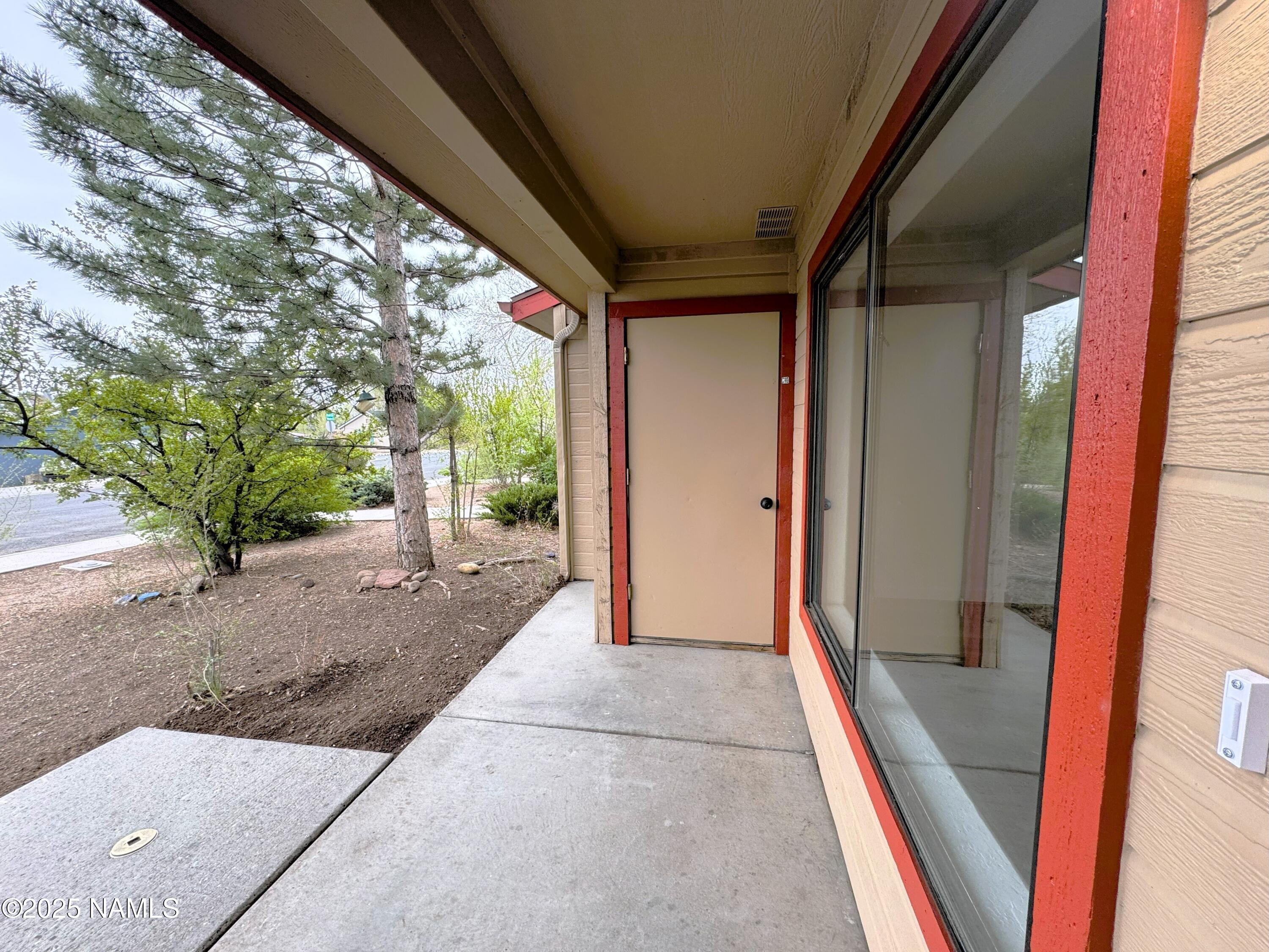 1807 North Main Street Flagstaff, AZ 86004 - Photo 3 of 26 a view of a porch