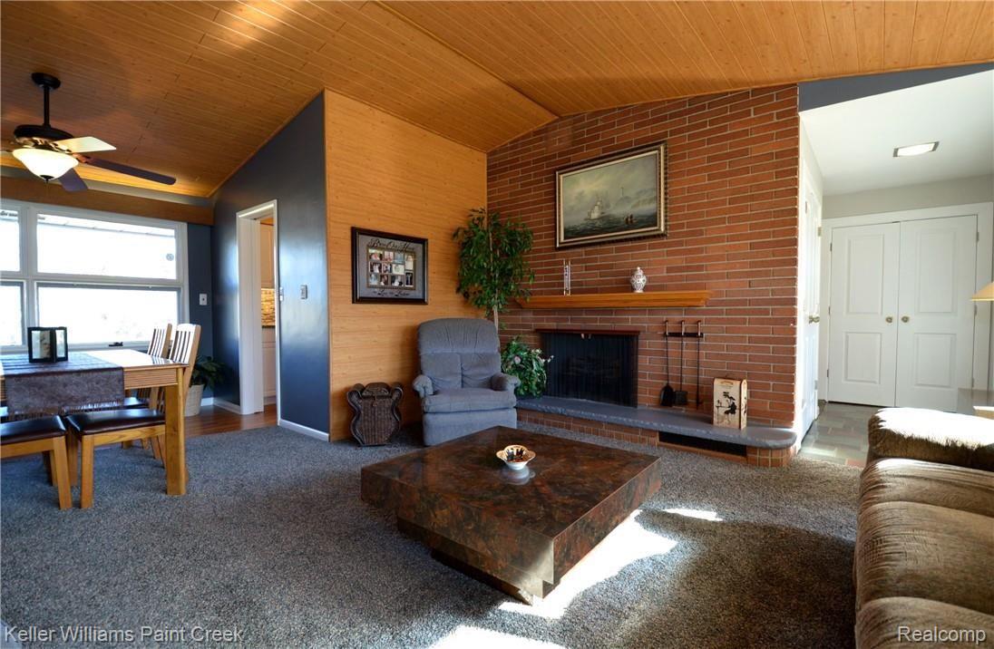 263 Booth Road Troy, MI 48085 - Photo 7 of 67 DSC_1282.JPG