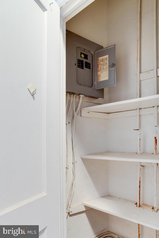 2739 North Calvert Street Baltimore, MD 21218 - Photo 15 of 61 Unit 1 Floor 1: Bathroom closet