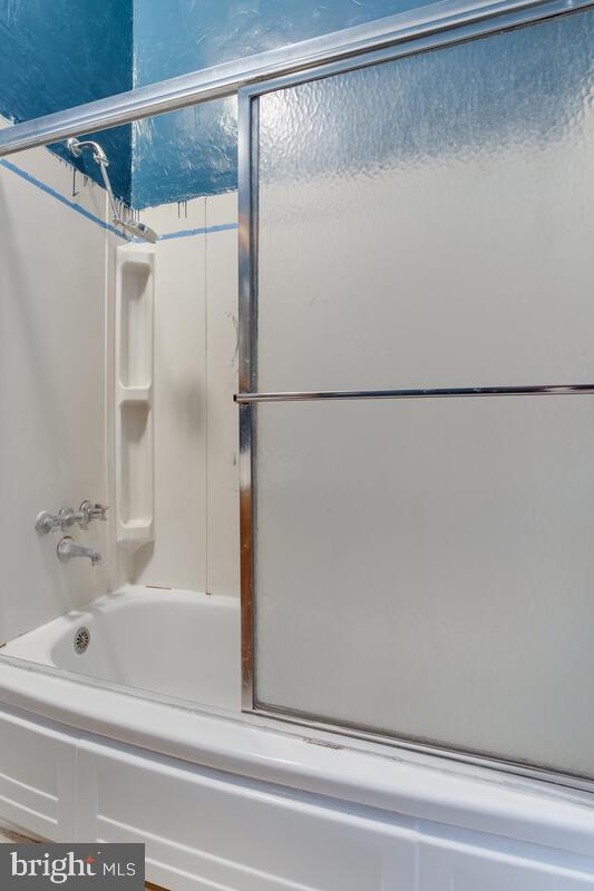 2739 North Calvert Street Baltimore, MD 21218 - Photo 16 of 61 Unit 1 Floor 1: Bathroom