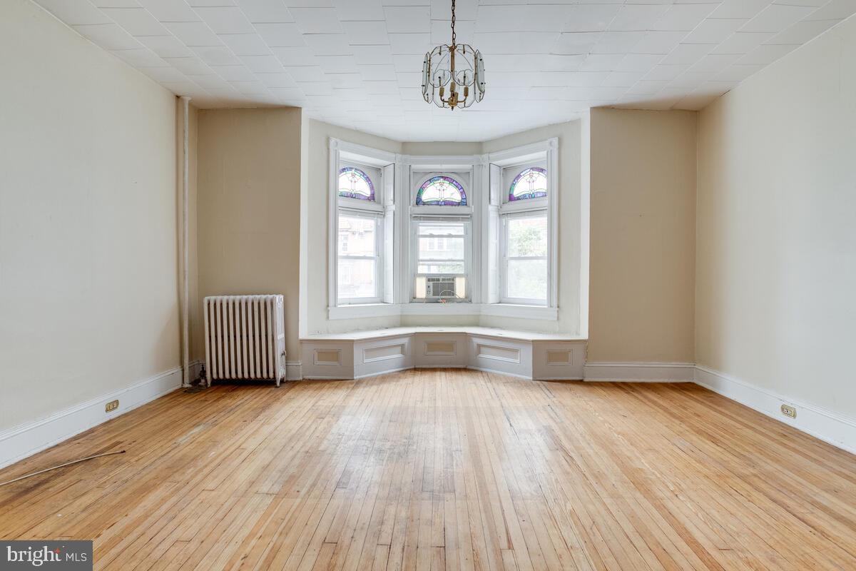 2739 North Calvert Street Baltimore, MD 21218 - Photo 20 of 61 Unit 2 Floor 2: Living Room