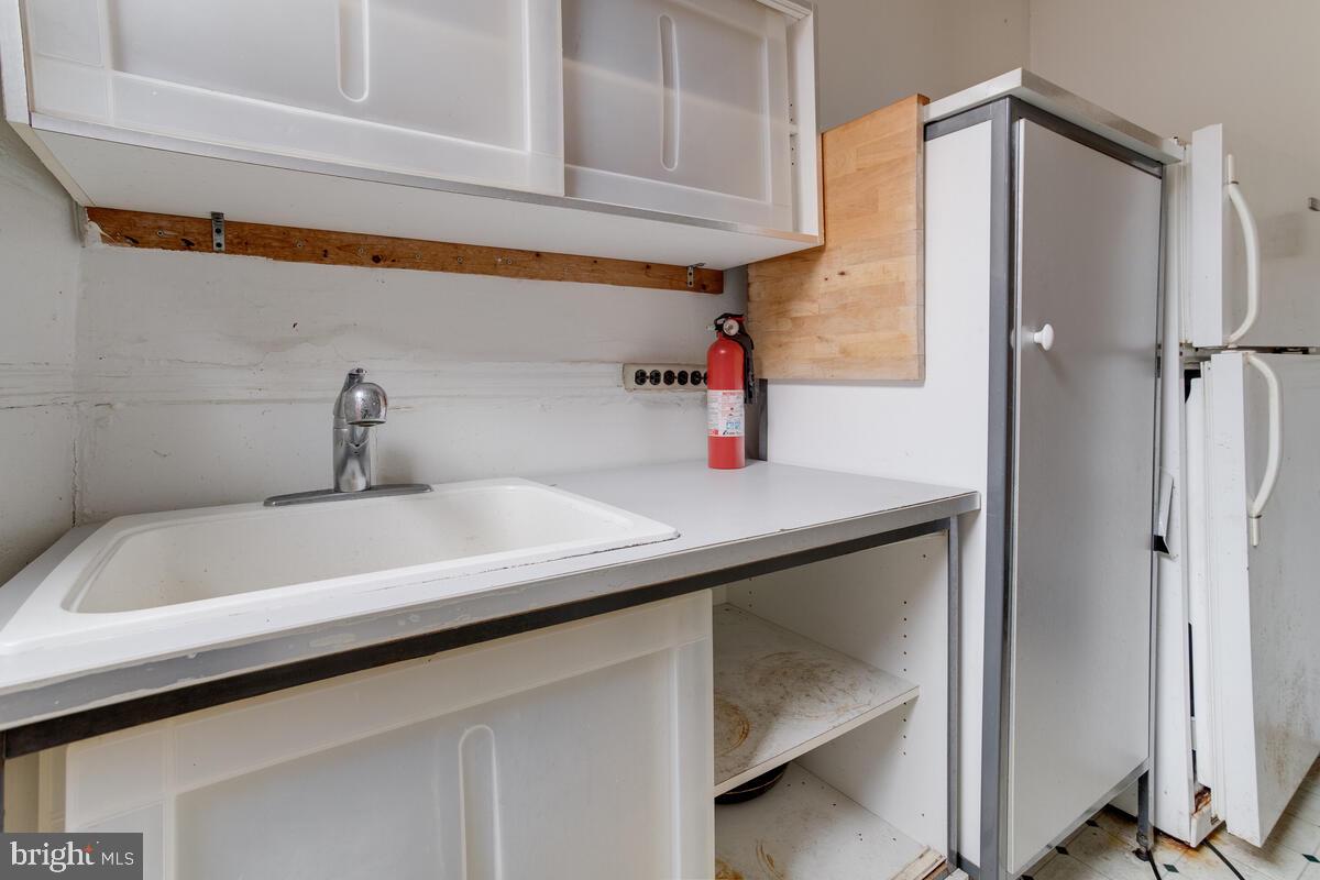 2739 North Calvert Street Baltimore, MD 21218 - Photo 28 of 61 Unit 2 Floor 2: Kitchen