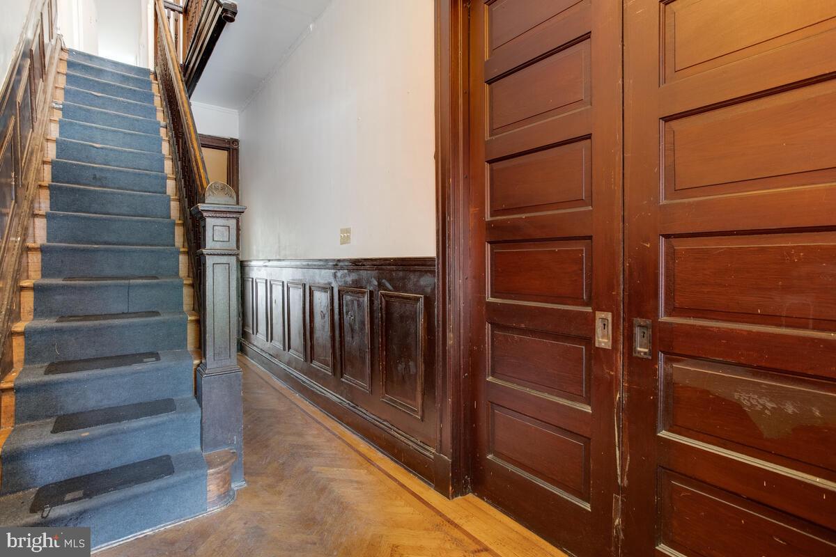 2739 North Calvert Street Baltimore, MD 21218 - Photo 5 of 61 Main hallway on 1st floor