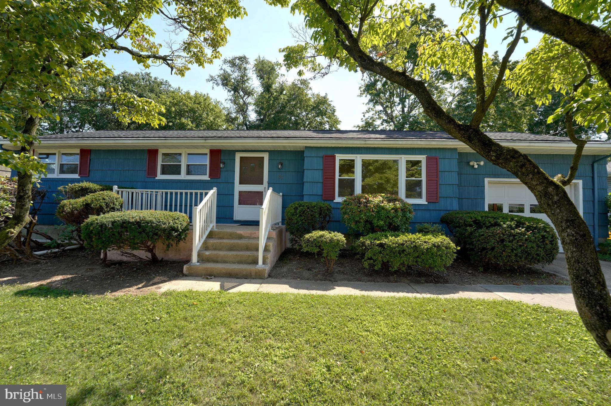 37 Saranac Road Hamilton, NJ 08619 - Photo 2 of 45