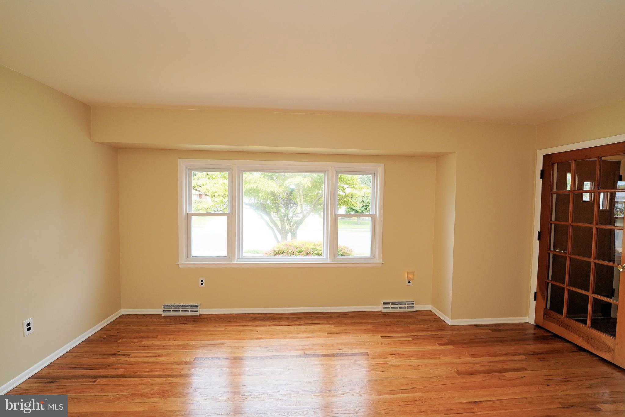 37 Saranac Road Hamilton, NJ 08619 - Photo 11 of 45