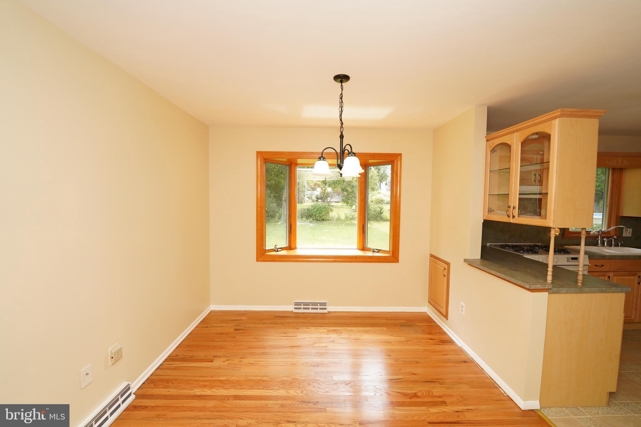 37 Saranac Road Hamilton, NJ 08619 - Photo 12 of 45