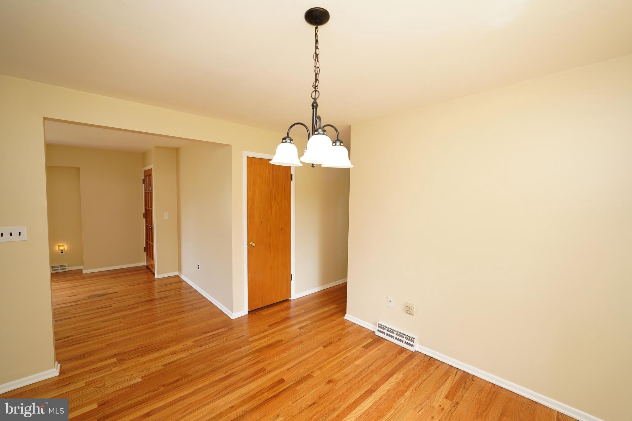 37 Saranac Road Hamilton, NJ 08619 - Photo 14 of 45