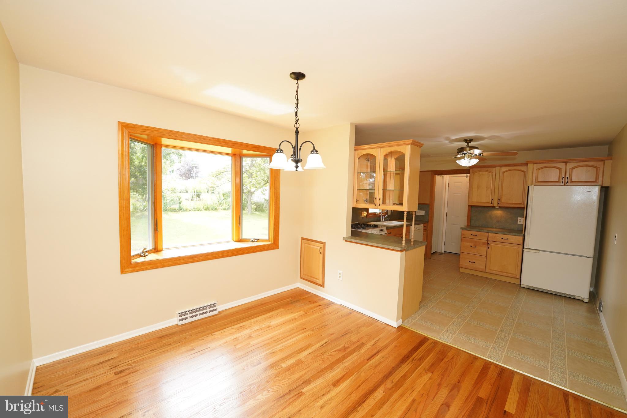 37 Saranac Road Hamilton, NJ 08619 - Photo 16 of 45