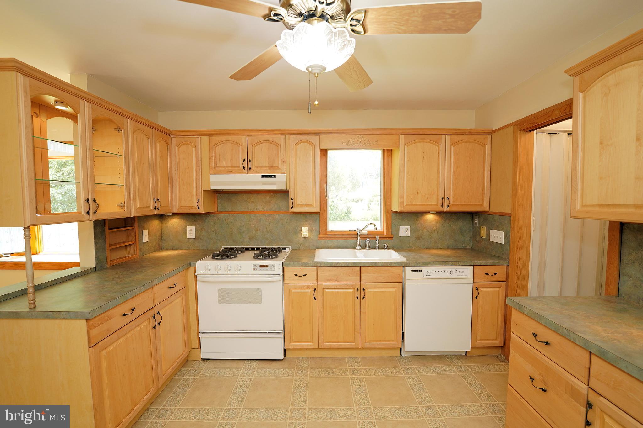 37 Saranac Road Hamilton, NJ 08619 - Photo 18 of 45