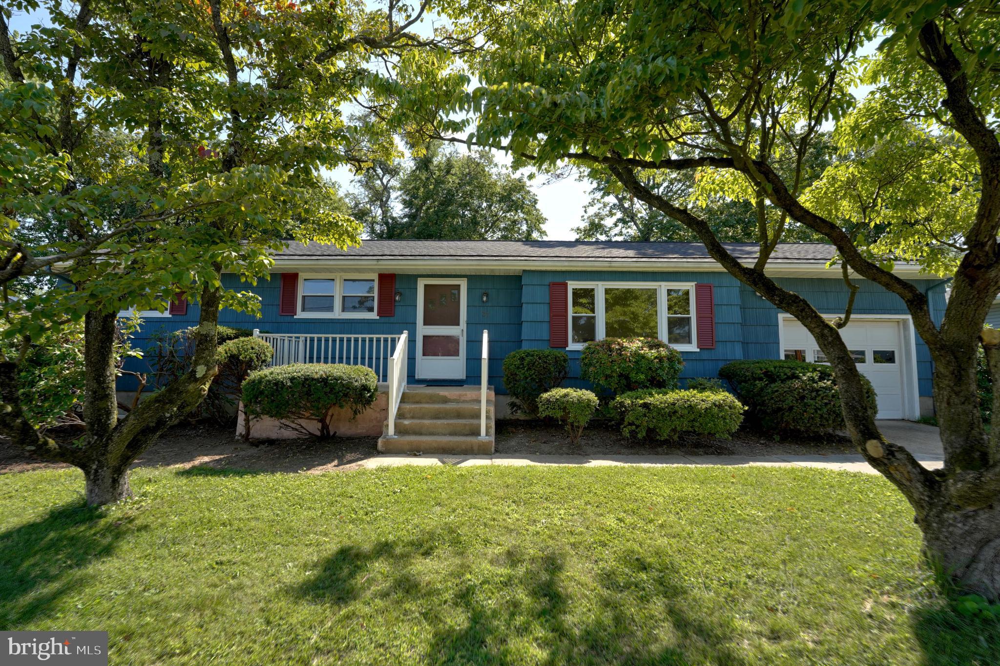 37 Saranac Road Hamilton, NJ 08619 - Photo 4 of 45