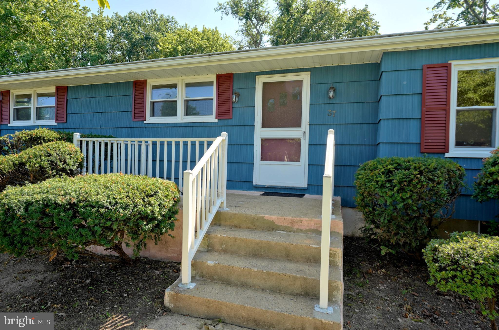 37 Saranac Road Hamilton, NJ 08619 - Photo 6 of 45