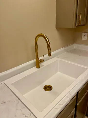 $178,900 | 9621 Merrillville Road, Unit 101, Crown Point, IN 46307