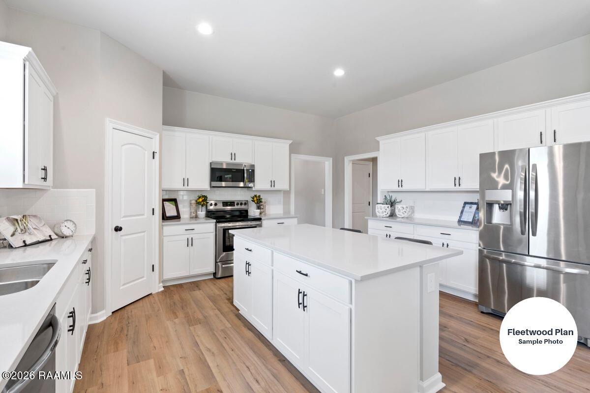 306 Mastermind Youngsville, LA 70592 - Photo 4 of 8 KITCHEN