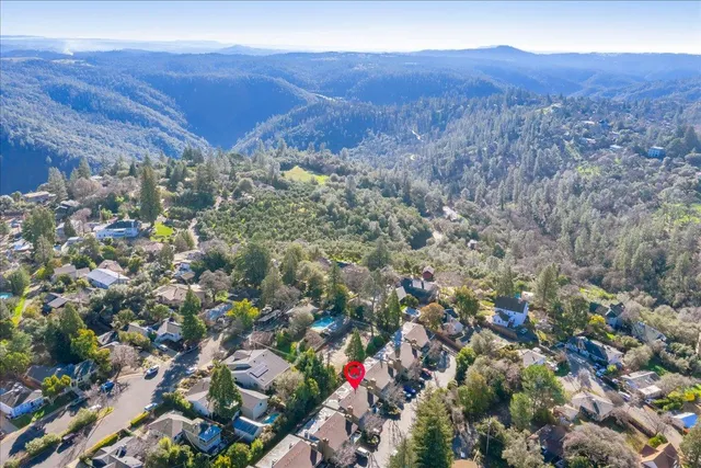 $439,000 | 230 Foresthill Avenue, Auburn, CA 95603