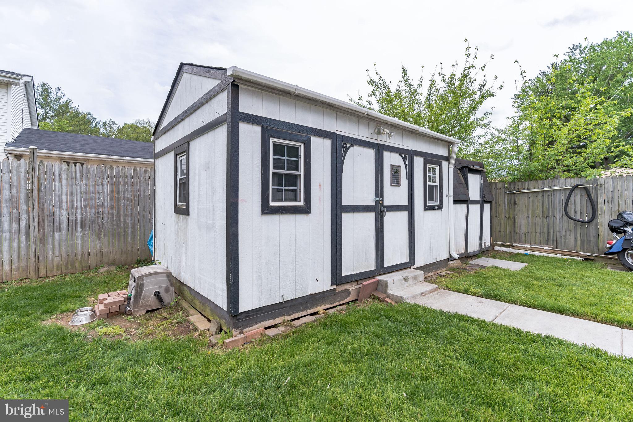 118 North Kennedy Road Sterling, VA 20164 - Photo 22 of 25 he shed & she shed
