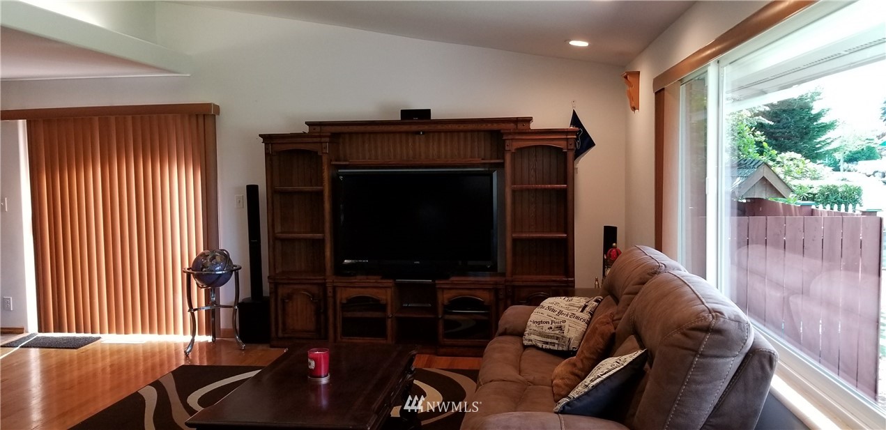 1811 Walnut Street Everett, WA 98201 - Photo 14 of 23 Gallery Image 14