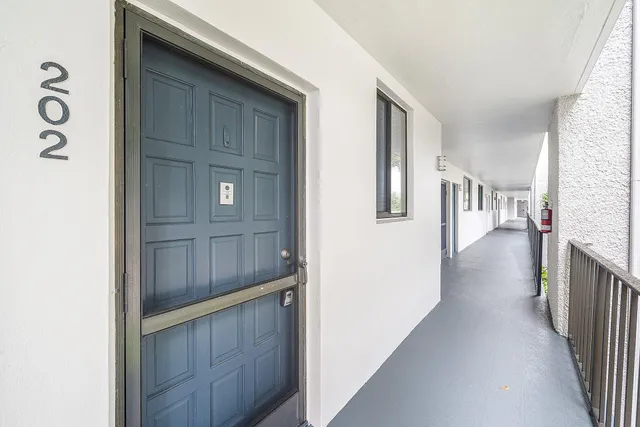 $229,999 | 4381 Trevi Court, Unit 202, Lake Worth, FL 33467