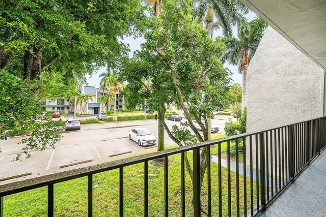$229,999 | 4381 Trevi Court, Unit 202, Lake Worth, FL 33467