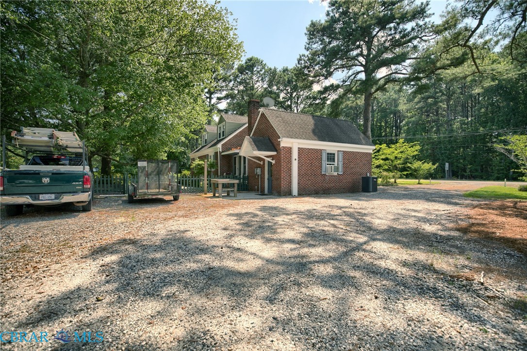 1326 Cricket Hill Road Hudgins, VA 23076 - Photo 30 of 33