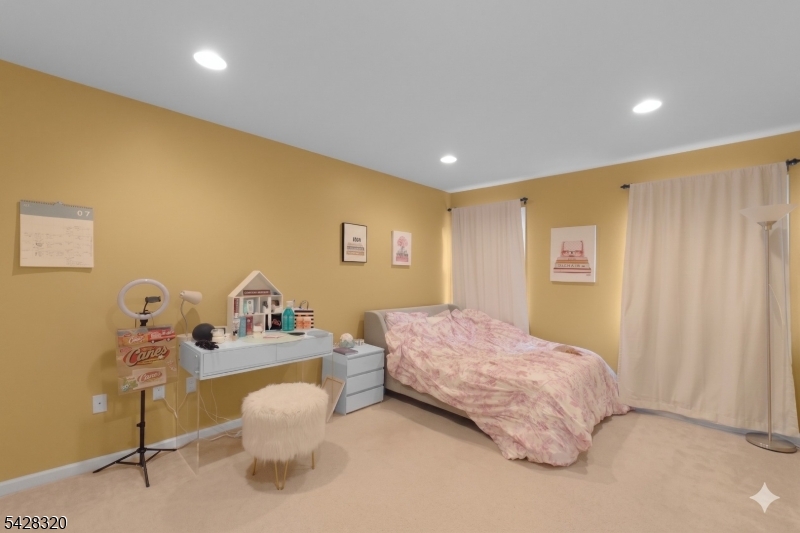84 Autumn Ridge Road Morris Plains, NJ 07950 - Photo 18 of 22