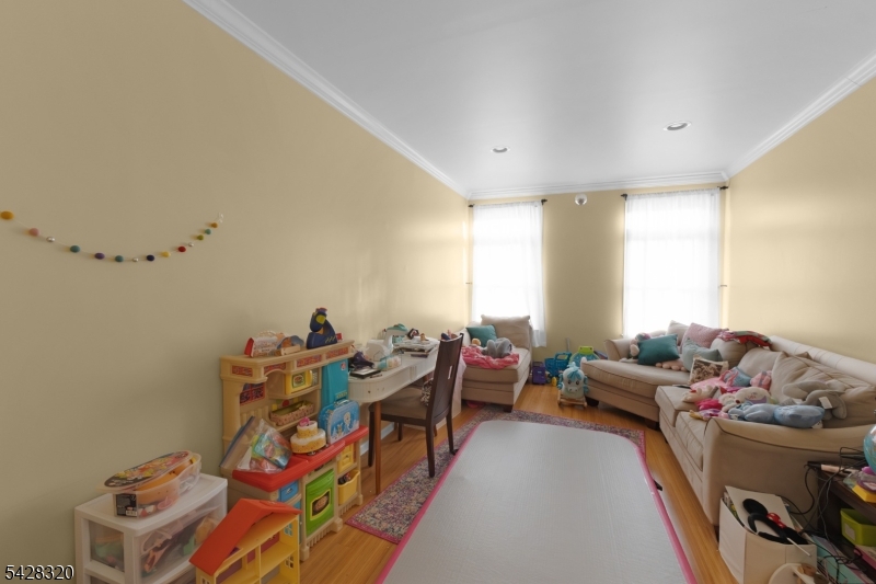 84 Autumn Ridge Road Morris Plains, NJ 07950 - Photo 10 of 22