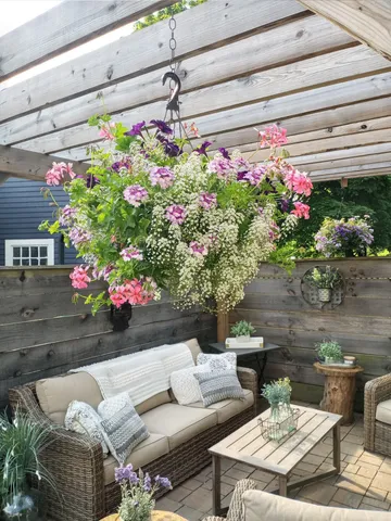 $650,000 | 187 King Street, Boscawen, NH 03303